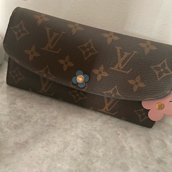 Authentic-Louis Vuitton Monogram Bloom Flower Emilie Wallet Blue Jean - Picture 3 of 16